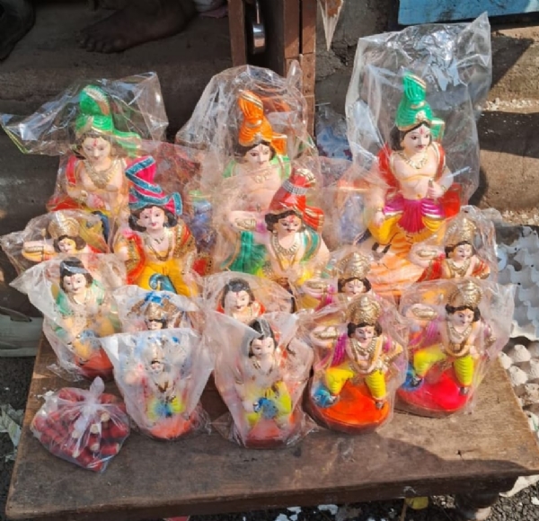 দুয়ারে কার্তিক ফেলার রেওয়াজ কমছে, কমেছে প্রতিমা বিক্রি, হারিয়েছে আনন্দ দুয়ারে কার্তিক ফেলার রেওয়াজ কমছে, কমেছে প্রতিমা বিক্রি, হারিয়েছে আনন্দ