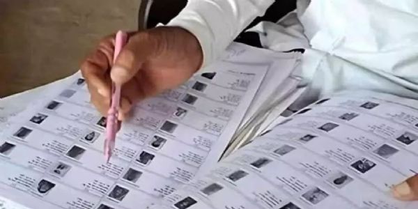 অসমে ভোটার তালিকার ‘বিশেষ নিবিড় সংশোধন’-এর নির্দেশ নির্বাচন কমিশনের