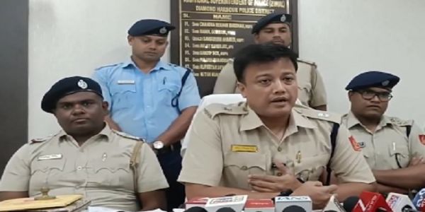 নাকা চেকিংয়ে উদ্ধার আগ্নেয়াস্ত্র, বজবজে পুলিশের হাতে পাকড়াও ৩