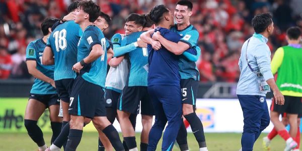 হংকংকে হারিয়ে ২০২৭ সালের এএফসি এশিয়ান কাপের জন্য যোগ্যতা অর্জন করেছে সিঙ্গাপুর