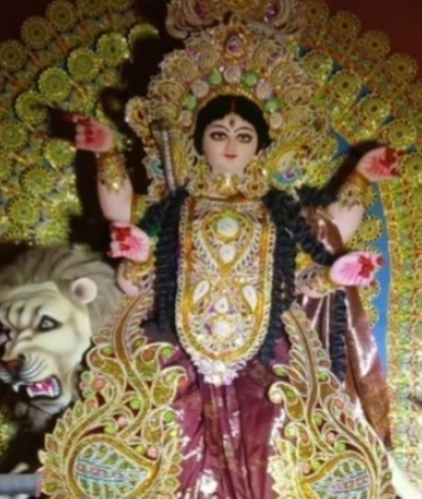 রিষড়ায় দেবী জগদ্ধাত্রীর মূর্তি থেকে গয়না চুরির অভিযোগ