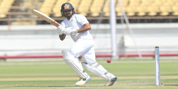 কেরালার বিপক্ষে কর্ণাটকের হয়ে ডাবল সেঞ্চুরি করলেন করুণ নায়ার