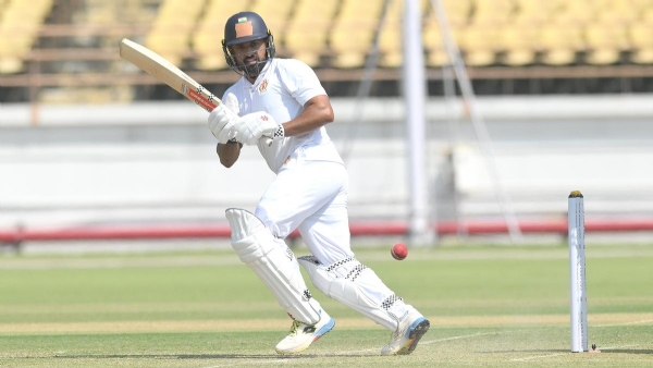 কেরালার বিপক্ষে কর্ণাটকের হয়ে ডাবল সেঞ্চুরি করলেন করুণ নায়ার