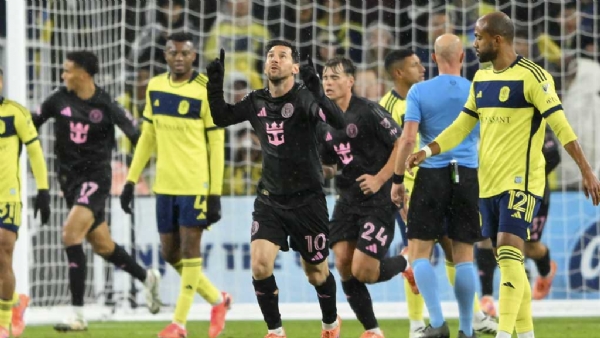 ইন্টার মায়ামিকে হারিয়ে প্লেঅফের লড়াই তৃতীয় ম্যাচে নিয়ে গেল ন্যাশভিল