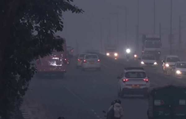 দিল্লির বাতাস অস্বাস্থ্যকর! দূষণে নাজেহাল রাজধানীর বাসিন্দারা