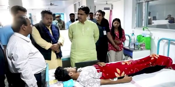 বিজেপি কর্মীকে দেখতে জিবি হাসপাতালে গেলেন মুখ্যমন্ত্রী ডাঃ সাহা