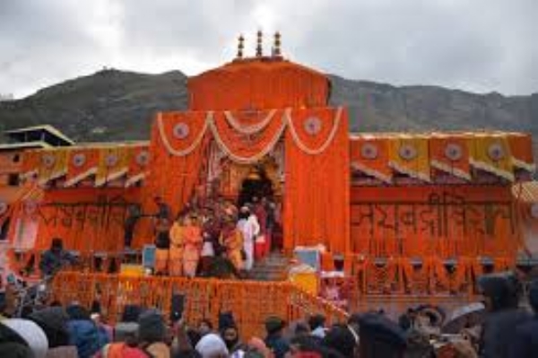 ২৫ নভেম্বর শীতকালীন আবহাওয়ার জন্য বন্ধ হবে বদ্রীনাথ মন্দিরের দরজা