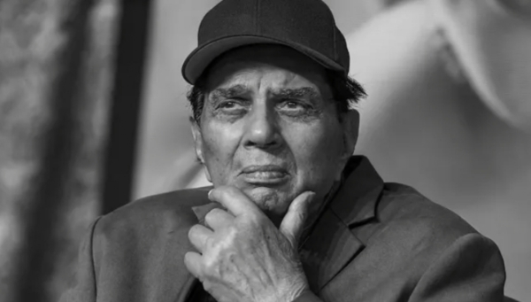 চলচ্চিত্র জগতে নক্ষত্র-পতন, প্রয়াত কিংবদন্তী অভিনেতা ধর্মেন্দ্র চলচ্চিত্র জগতে নক্ষত্র-পতন, প্রয়াত কিংবদন্তী অভিনেতা ধর্মেন্দ্র