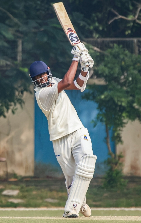 বাংলার ব্যাটিংয়ে নতুন আবিষ্কার চন্দ্রহাস দাশ বাংলার ব্যাটিংয়ে নতুন আবিষ্কার চন্দ্রহাস দাশ