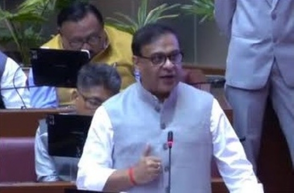 বিধানসভায় বক্তব্য পেশ করছেন মুখ্যমন্ত্রী ড. হিমন্তবিশ্ব শর্মা