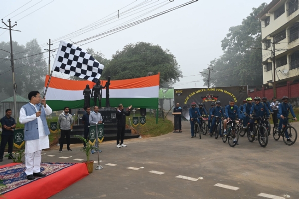 সাইক্লিং এর সূচনা করলেন মন্ত্রী টিংকু রায় সাইক্লিং এর সূচনা করলেন মন্ত্রী টিংকু রায়