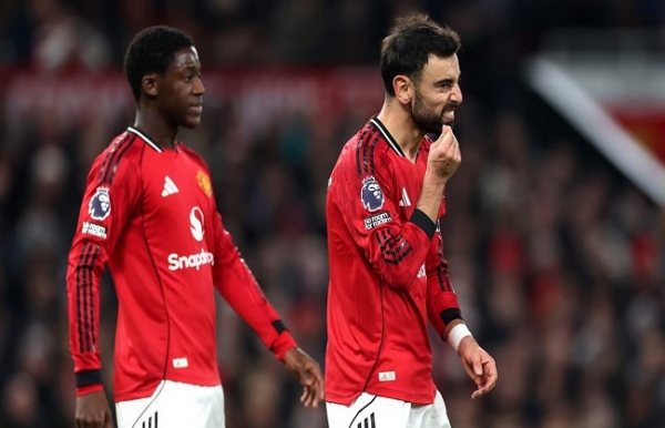 এভারটনের কাছে হারল ম্যানচেস্টার ইউনাইটেড