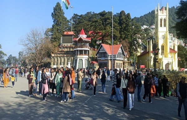 হিমাচলে জমে গেছে শীত, শূন্যের নীচে পারদ হিমাচলে জমে গেছে শীত, শূন্যের নীচে পারদ