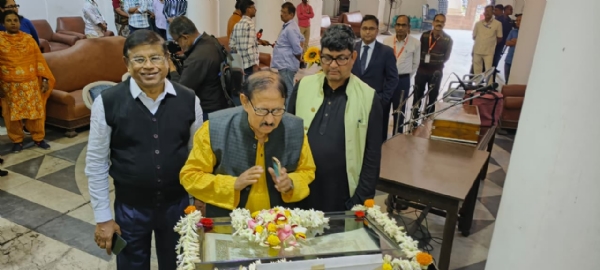 অধ্যক্ষ বিমান বন্দোপাধ্যায় সংবিধানের প্রতি শ্রদ্ধাজ্ঞাপন