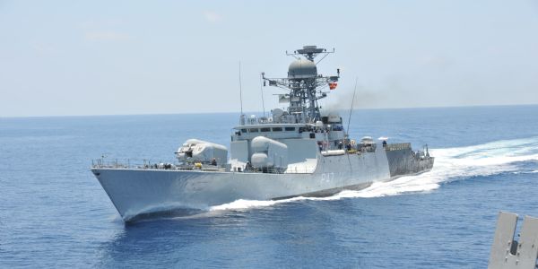 দুই যুদ্ধ জাহাজ দেখতে ভিড় খিদিরপুর ডকে, শেষদিনেও উজ্জ্বল উপস্থিতি