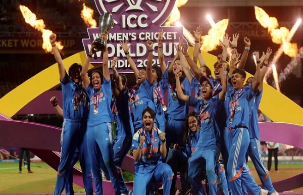 দক্ষিণ আফ্রিকাকে হারিয়ে প্রথমবারের মতো মহিলাদের ওয়ানডে বিশ্বকাপ জিতলো ভারত