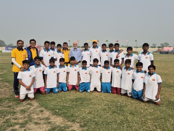 সেমিফাইনালে মণিপুরকে ৩-২ গোলে হারিয়েছে বাংলা সেমিফাইনালে মণিপুরকে ৩-২ গোলে হারিয়েছে বাংলা