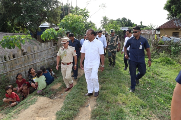 সীমান্ত এলাকায় গেলেন রাজ্যপাল