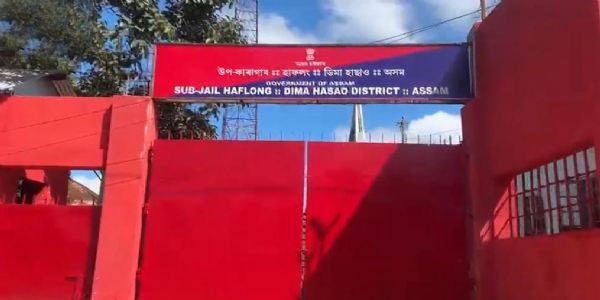 জেল-ফেরার কাণ্ড : বরখাস্ত হাফলং উপ-কারাগারের অ্যাসিস্টেন্ট জেলার সহ দুই