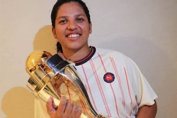 রিচা ঘোষ রিচা ঘোষ