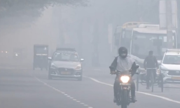 দিল্লির বাতাসের গুণগতমান খুবই খারাপ, একিউআই পৌঁছল ৩২২-এ দিল্লির বাতাসের গুণগতমান খুবই খারাপ, একিউআই পৌঁছল ৩২২-এ