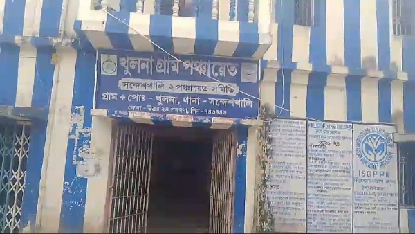 শ্লীলতাহানির অভিযোগ শ্লীলতাহানির অভিযোগ