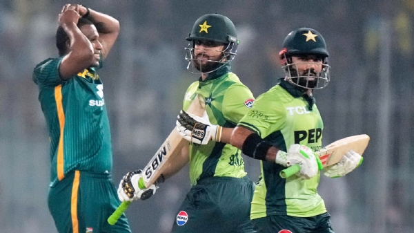 ঘরের মাঠে প্রথমবার দ. আফ্রিকার বিপক্ষে সিরিজ জিতলো পাকিস্তান ঘরের মাঠে প্রথমবার দ. আফ্রিকার বিপক্ষে সিরিজ জিতলো পাকিস্তান