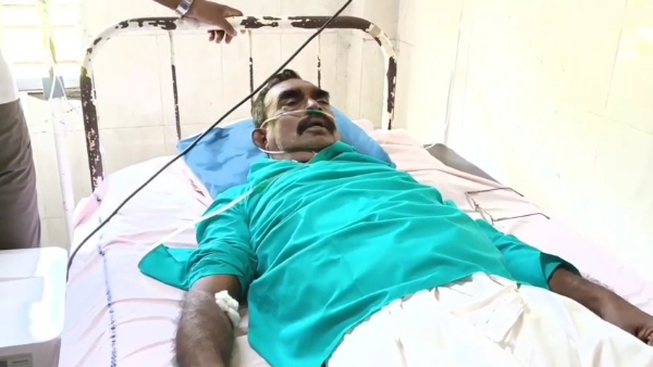 হাসপাতালে ভর্তি অনশনকারি