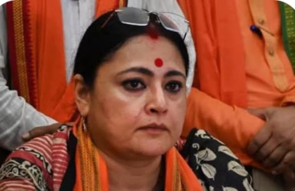 মহুয়ার বিবাহবাসর বনাম শিশুকন্যার ধর্ষণ, পুলিশি ব্যবস্থাকে কটাক্ষ অগ্নিমিত্রা পালের মহুয়ার বিবাহবাসর বনাম শিশুকন্যার ধর্ষণ, পুলিশি ব্যবস্থাকে কটাক্ষ অগ্নিমিত্রা পালের