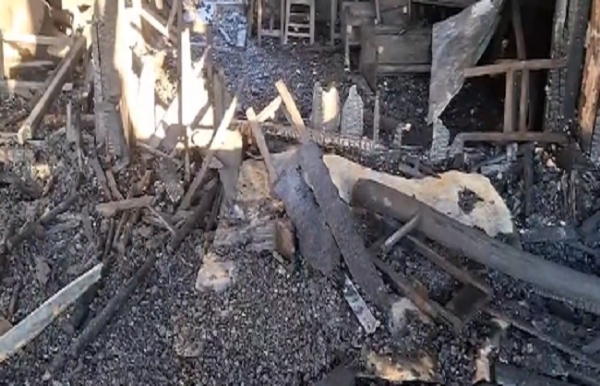 নৈনিতালের সরস্বতী শিশু মন্দিরে ভয়াবহ আগুন, ছড়ালো আতঙ্ক নৈনিতালের সরস্বতী শিশু মন্দিরে ভয়াবহ আগুন, ছড়ালো আতঙ্ক