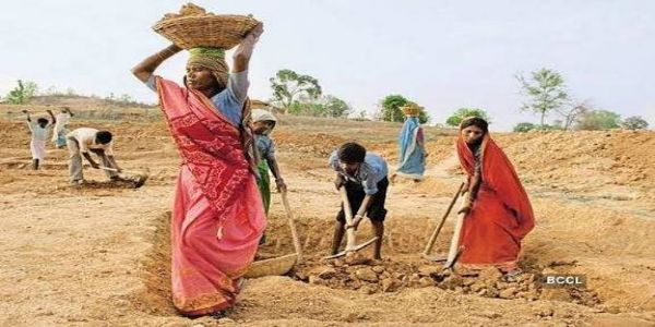 বদলে গেল ১০০ দিনের কাজের চরিত্র, নতুন 