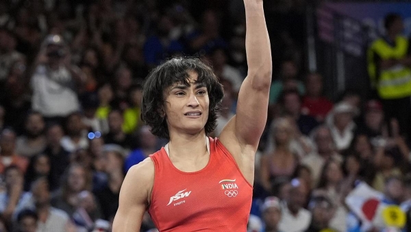 অবসর ভেঙে বেরিয়ে এলেন প্যারিস অলিম্পিকের অযোগ্য কুস্তিগীর ভিনেশ ফোগাট, ২০২৮ সালের এলএ অলিম্পিকের জন্য প্রস্তুতি নেবেন অবসর ভেঙে বেরিয়ে এলেন প্যারিস অলিম্পিকের অযোগ্য কুস্তিগীর ভিনেশ ফোগাট, ২০২৮ সালের এলএ অলিম্পিকের জন্য প্রস্তুতি নেবেন