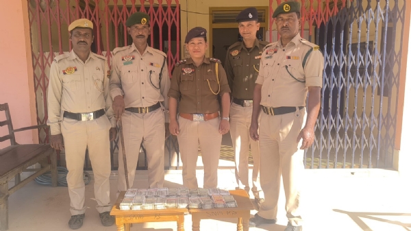 নগদ টাকা উদ্ধার নগদ টাকা উদ্ধার