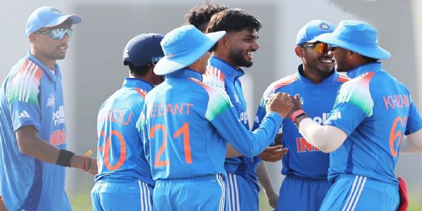 অনূর্ধ্ব-১৯ এশিয়া কাপে পাকিস্তানকে ৯০ রানে হারিয়েছে ভারত