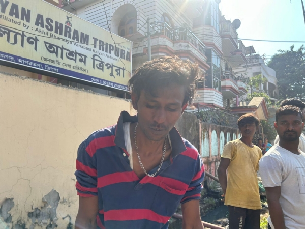 গ্রেফতার চোর গ্রেফতার চোর