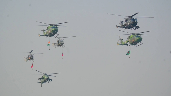 বিজয় দিবস : রেস কোর্সে বিশেষ অনুষ্ঠান বিজয় দিবস : রেস কোর্সে বিশেষ অনুষ্ঠান