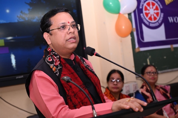 মন্ত্রী টিংকু রায় মন্ত্রী টিংকু রায়