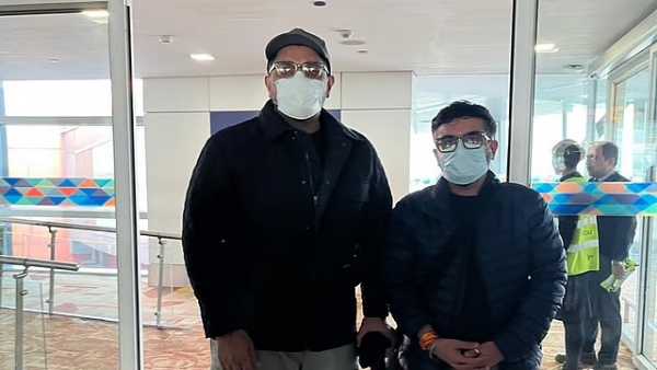 থাইল্যান্ড থেকে ফিরিয়ে আনা হলো ‘পলাতক’ মালিক ‘লুথরা ব্রাদার্স’-দের থাইল্যান্ড থেকে ফিরিয়ে আনা হলো ‘পলাতক’ মালিক ‘লুথরা ব্রাদার্স’-দের