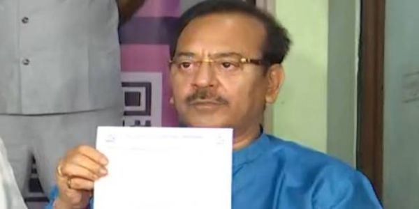 মেসিকান্ডে ক্রীড়ামন্ত্রীর ’ইস্তফাপত্র’, কুণালের ছড়ানো এক্সবার্তা নিয়ে চাঞ্চল্য