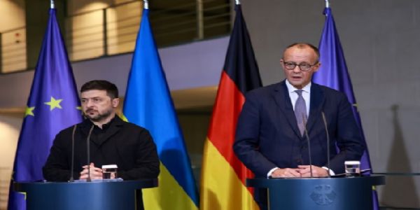 সংঘর্ষবিরতির সম্ভাবনা বাড়ল: জার্মানি–ইউক্রেন বৈঠকে নতুন কূটনৈতিক গতি