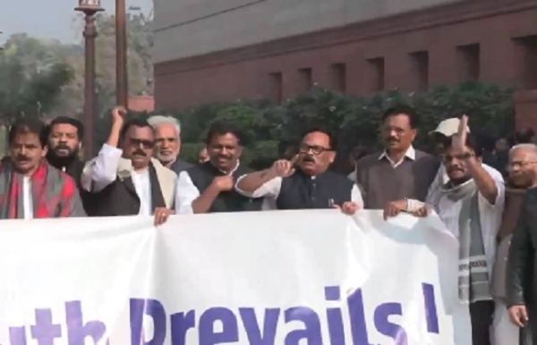 মনরেগার নাম পরিবর্তনে প্রতিবাদ বিরোধীদের, কেন্দ্রকে তোপ ইকরার