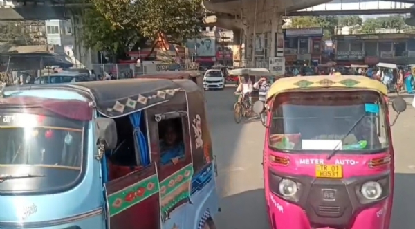 বিভিন্ন রংয়ের অটো বিভিন্ন রংয়ের অটো