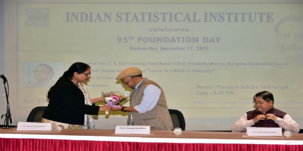 ইন্ডিয়ান স্ট্যাটিসটিকাল ইনস্টিটিউট উদযাপন করল ৯৫-তম প্রতিষ্ঠা দিবস