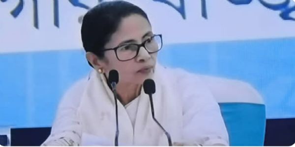 কেন্দ্রের কাছ থেকে রাজ্যের প্রায় ২ লক্ষ কোটি টাকা প্রাপ্য, অভিযোগ মমতার