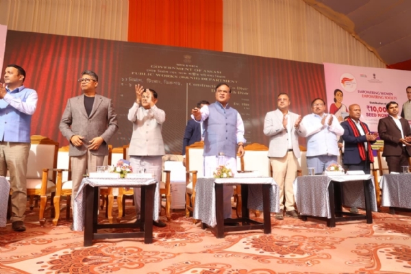 বোতাম টিপে বিভিন্ন প্রকল্পের উদ্বোধন ও শিলান্যাস মুখ্যমন্ত্রীর বোতাম টিপে বিভিন্ন প্রকল্পের উদ্বোধন ও শিলান্যাস মুখ্যমন্ত্রীর