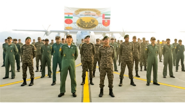 ভারত – সংযুক্ত আরব আমিরশাহী যৌথ সামরিক মহড়া ডেসার্ট সাইক্লোন ২০২৫ –এর জন্য রওনা হল ভারতীয় সেনার দল ভারত – সংযুক্ত আরব আমিরশাহী যৌথ সামরিক মহড়া ডেসার্ট সাইক্লোন ২০২৫ –এর জন্য রওনা হল ভারতীয় সেনার দল