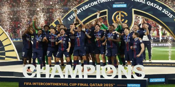 ফ্ল্যামেঙ্গোকে হারিয়ে ইন্টারকন্টিনেন্টাল কাপ জিতল পিএসজি,তারা উঁচিয়ে ধরল বছরের পঞ্চম ট্রফি