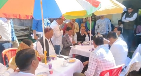 জনতার বিক্ষোভ জনতার বিক্ষোভ