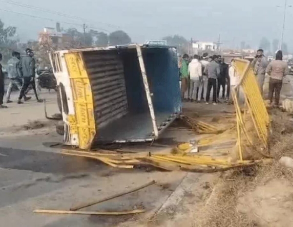 বিজনৌরে ভয়াবহ পথ দূর্ঘটনায় মৃত ৩ বিজনৌরে ভয়াবহ পথ দূর্ঘটনায় মৃত ৩