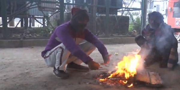 কনকনে ঠান্ডা আগ্রা ও অযোধ্যায়, বাড়ছে কুয়াশার দাপটও